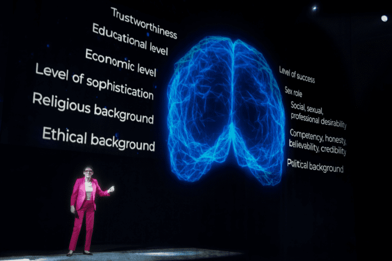 Sylvie di Giusto's 3D Immersive Holographic Keynote Experience