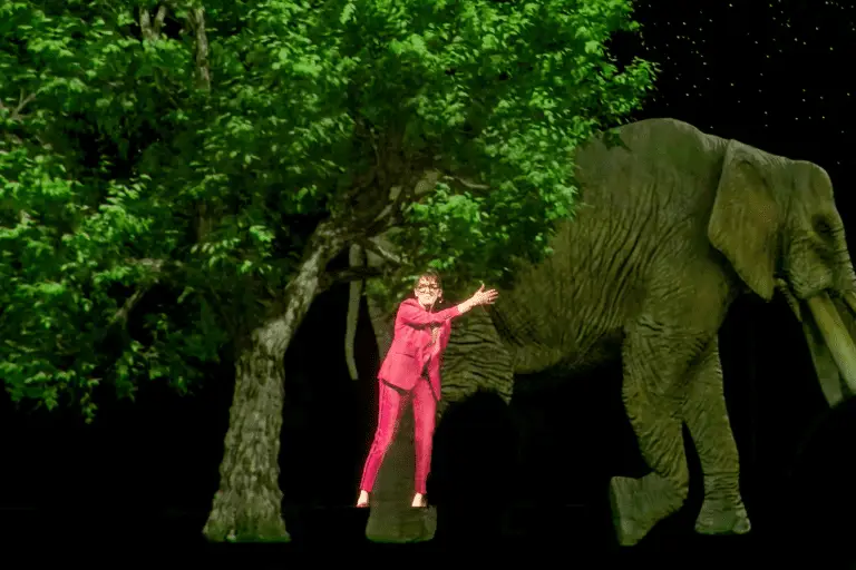 Sylvie di Giusto's 3D Immersive Holographic Keynote Experience