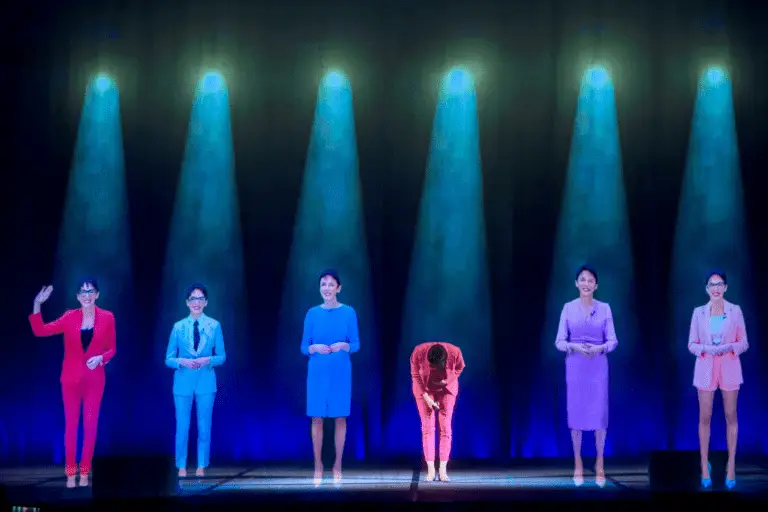 Sylvie di Giusto's 3D Immersive Holographic Keynote Experience