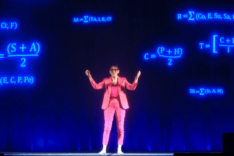 Sylvie di Giusto's 3D Immersive Holographic Keynote Experience