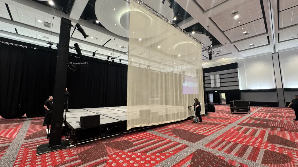 3d holographic experience